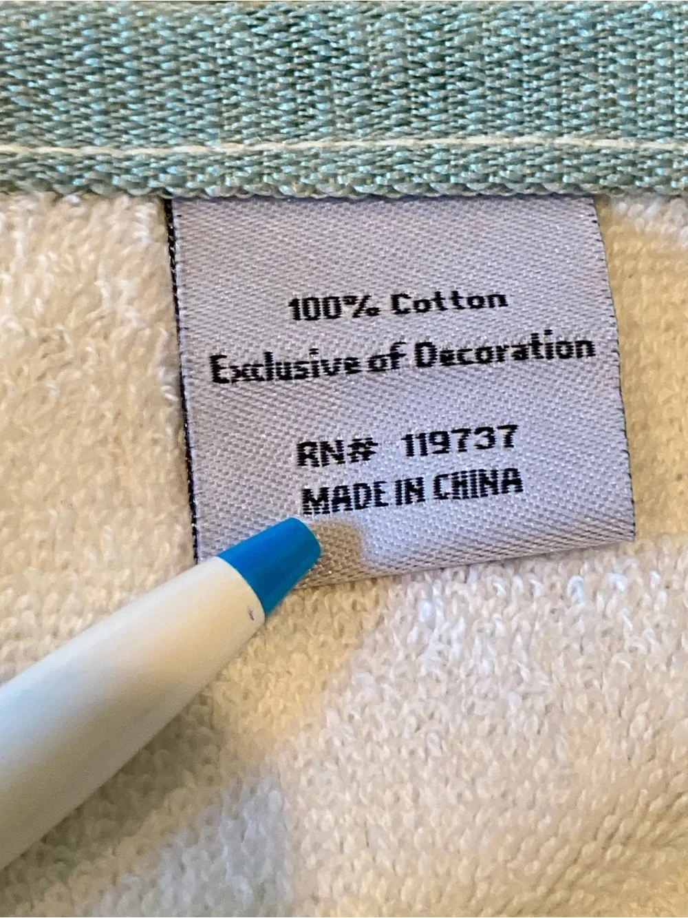 NWT Morris and Company bath bundle- one bath towel and 2 hand towels